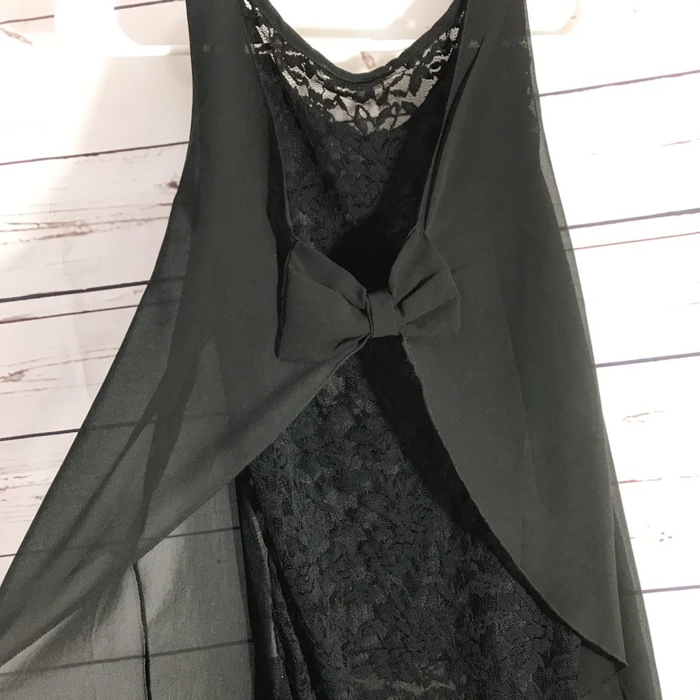 💕BLACK BLOUSE with lace and bow in the back 💕